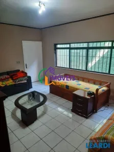 Sobrado com 3 Quartos para alugar, 230m² no Jardim das Bandeiras, São Paulo