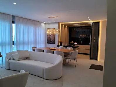 Apartamento com 3 Quartos à venda, 104m² no Agronômica, Florianópolis