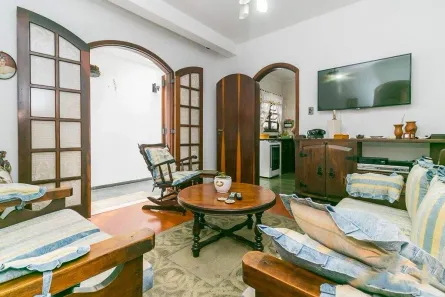 Casa com 2 Quartos para alugar, 122m² no Jardim Stella, Santo André