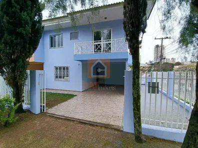 Sobrado com 3 Quartos para alugar, 170m² no Jardim Carvalho, Ponta Grossa