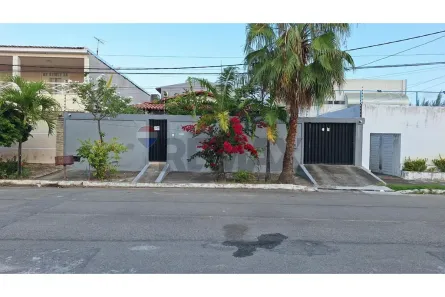 Casa com 4 Quartos à venda, 578m² no Aruana, Aracaju