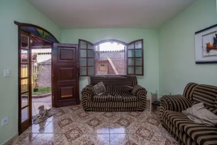 Casa com 3 Quartos à venda, 267m² no Dom Bosco, Belo Horizonte