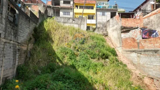 Lote/Terreno à venda, 165m² no Jardim Laila, Embu das Artes