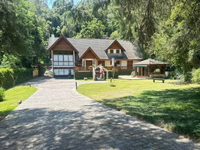 Casa com 6 Quartos à venda, 322m² no Alto do Capivari, Campos do Jordão