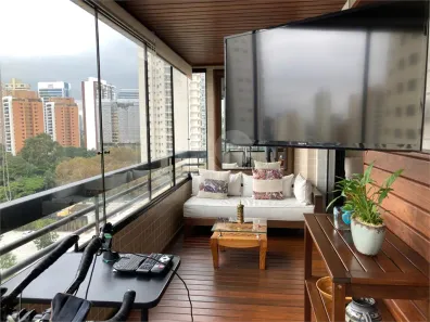 Apartamento com 3 Quartos à venda, 136m² no Brooklin Paulista, São Paulo