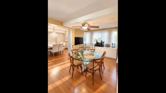 Apartamento com 3 Quartos para alugar, 235m² no Vila Uberabinha, São Paulo