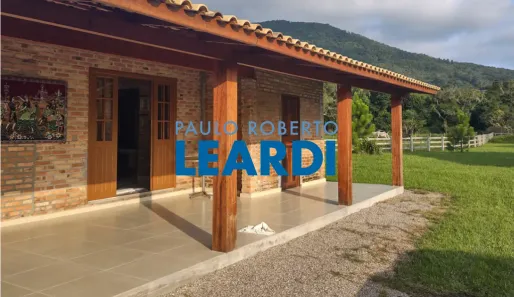 Casa com 2 Quartos para alugar, 80m² no Vargem Pequena, Florianópolis