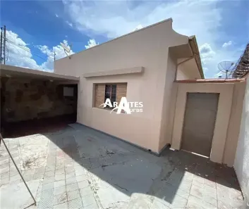 Casa com 4 Quartos à venda, 160m² no Fundinho, Uberlândia