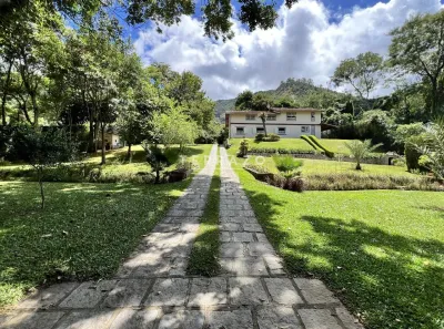 Casa com 4 Quartos à venda, 438m² no Parque do Imbui, Teresópolis