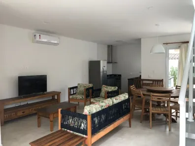 Casa de Condomínio com 3 Quartos para venda ou aluguel, 180m² no Camburi, São Sebastião