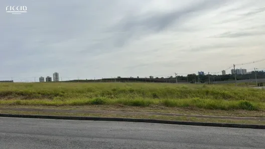 Lote/Terreno à venda, 746m² no Condomínio Recanto da Baronesa, São José dos Campos