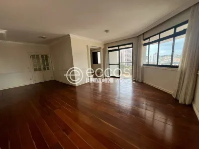 Apartamento com 3 Quartos à venda, 200m² no São Sebastião, Uberaba