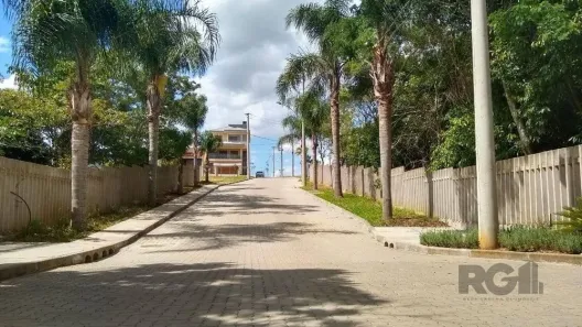 Lote/Terreno à venda, 241m² no Campo Novo, Porto Alegre