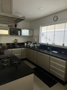 Casa de Condomínio com 3 Quartos à venda, 185m² no Jardim Promeca, Várzea Paulista