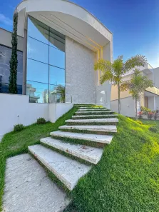 Sobrado com 3 Quartos à venda, 226m² no Manguinhos, Serra