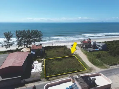 Lote/Terreno à venda, 720m² no Barra do Saí, Itapoá