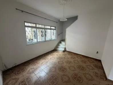 Sobrado com 2 Quartos para alugar, 120m² no Centro, São Vicente