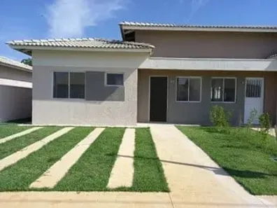Casa com 3 Quartos à venda, 76m² no Petrópolis, Várzea Grande