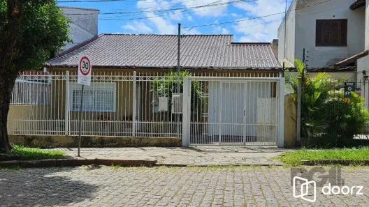 Casa com 3 Quartos à venda, 156m² no Nonoai, Porto Alegre