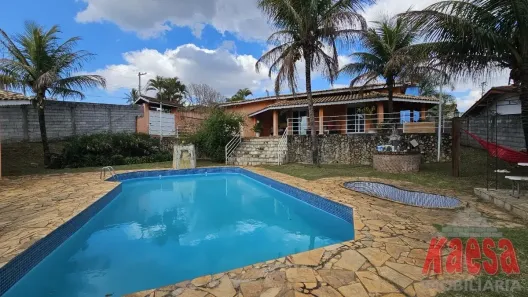 Casa com 3 Quartos para alugar, 369m² no Vila Dom Pedro, Atibaia
