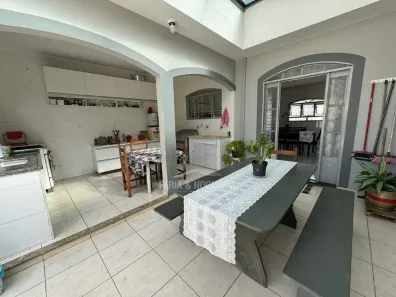 Casa com 3 Quartos à venda, 366m² no Zona Central, Rio Claro