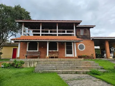 Fazenda/Sítio com 3 Quartos à venda, 800m² no Maracanã, Atibaia
