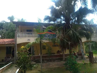 Fazenda/Sítio com 3 Quartos à venda, 300m² no Bom Jesus, Jacareí
