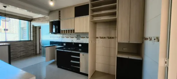 Apartamento com 3 Quartos para alugar, 102m² no Centro, Londrina