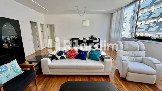 Apartamento com 3 Quartos à venda, 159m² no Copacabana, Rio de Janeiro