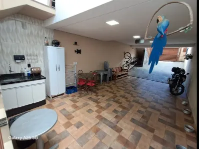 Casa com 2 Quartos à venda, 180m² no Parque Xangri-Lá, Contagem