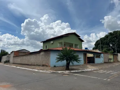 Sobrado com 4 Quartos à venda, 147m² no Jardim Fonte Nova, Goiânia