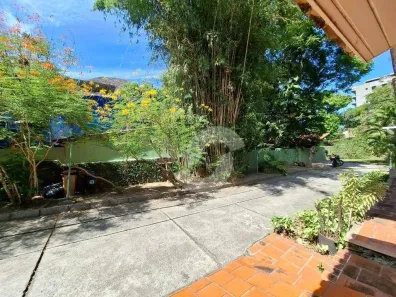 Casa com 4 Quartos à venda, 280m² no Pendotiba, Niterói