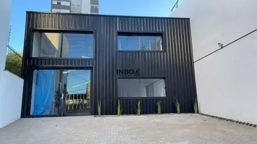 Galpão/Depósito/Armazém para alugar, 310m² no São João, Porto Alegre