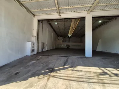 Galpão/Depósito/Armazém para alugar, 525m² no Jardim Santa Paula, Cotia