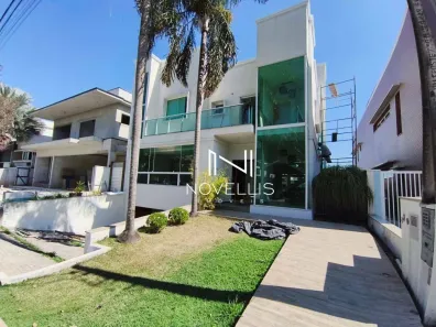 Casa de Condomínio com 5 Quartos para alugar, 600m² no Jardim Altos de Santana II, Jacareí
