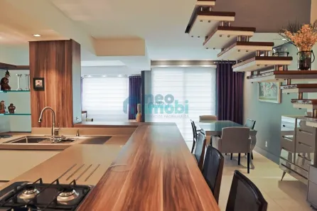 Apartamento com 3 Quartos à venda, 156m² no Centro, Florianópolis