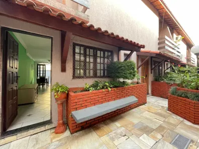 Sobrado com 2 Quartos à venda, 83m² no Enseada, Guarujá