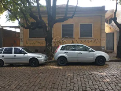 Casa com 5 Quartos à venda, 319m² no Centro, Araraquara