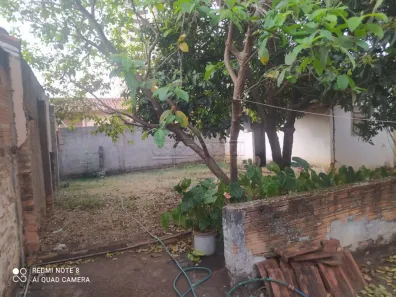 Casa com 2 Quartos à venda, 129m² no Centro, Araraquara