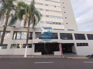 Apartamento com 3 Quartos para alugar, 143m² no Núcleo Residencial Silvio Vilari, São Carlos