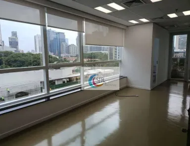 Sala Comercial para alugar, 102m² no Jardim das Acácias, São Paulo