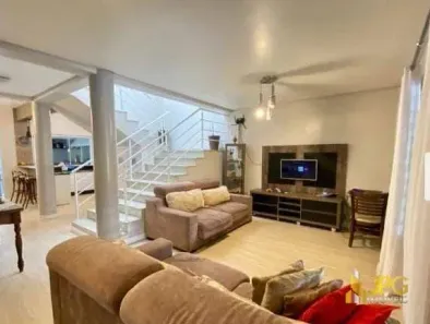 Casa com 3 Quartos para alugar, 180m² no Centro, Balneário Camboriú