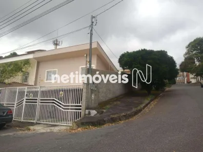 Casa com 3 Quartos para alugar, 199m² no Conjunto Califórnia, Belo Horizonte