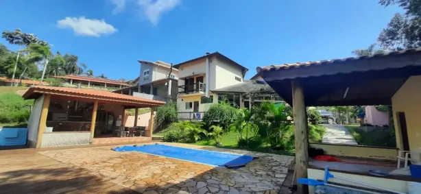 Sobrado com 6 Quartos à venda, 500m² no , Guararema