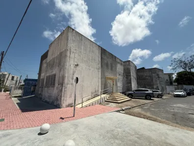 Casa com 6 Quartos para alugar, 350m² no Poço, Maceió