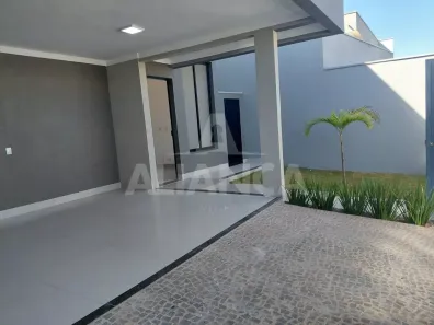 Casa com 3 Quartos à venda, 110m² no Laranjeiras, Uberlândia
