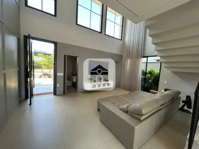 Casa de Condomínio com 3 Quartos para alugar, 290m² no Jardim Sul, Uberlândia