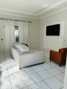Casa com 4 Quartos à venda, 130m² no Jardim Comodoro, Cuiabá