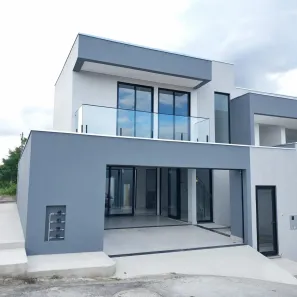Sobrado com 3 Quartos à venda, 100m² no Morro do Claro, Sete Lagoas