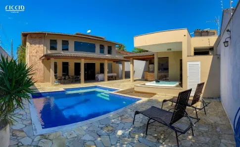 Casa com 3 Quartos à venda, 300m² no Sumaré, Caraguatatuba